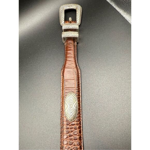 Brown Leather Concho Men’s Belt W/Silver Buckle  Roundtree & Yorke 32 - Picture 6 of 6